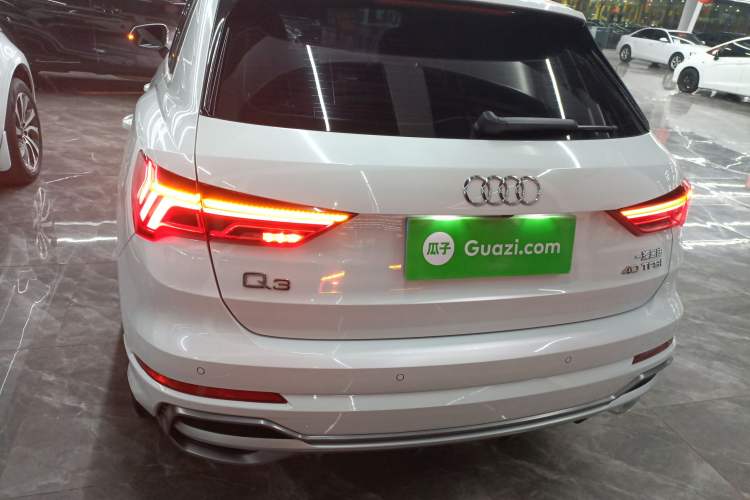Used Audi Q3 2021 40 TFSI Fashion Dynamic Model Exterior 4