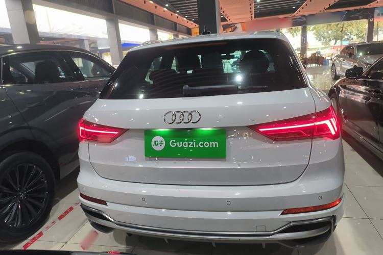 Used Audi Q3 2021 35 TFSI Fashion Dynamic Model Exterior 4