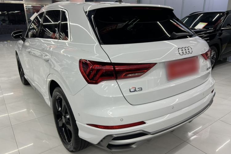 Used Audi Q3 2021 35 TFSI Fashion Dynamic Model Exterior 4