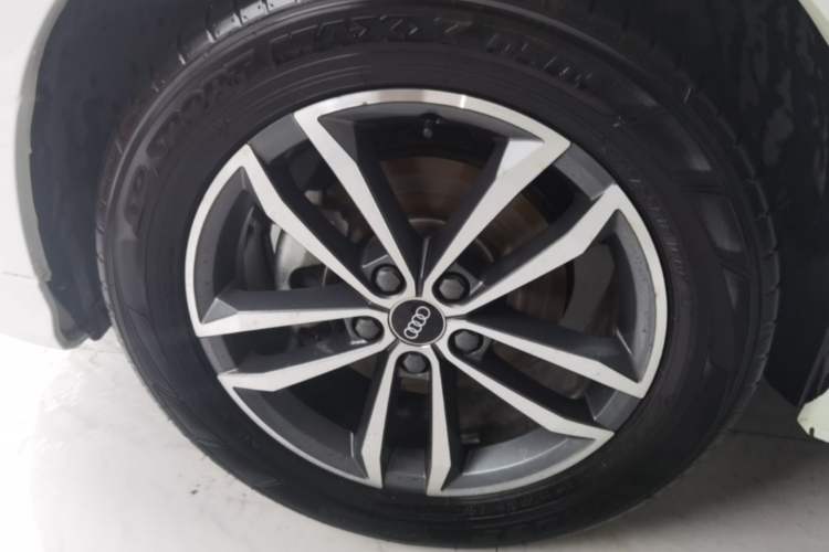 Used Audi Q3 2021 35 TFSI Progressive Dynamic Edition Exterior 4