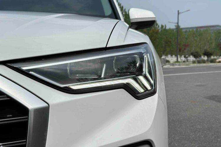 Used Audi Q3 2021 35 TFSI Fashion Dynamic Model Exterior 4