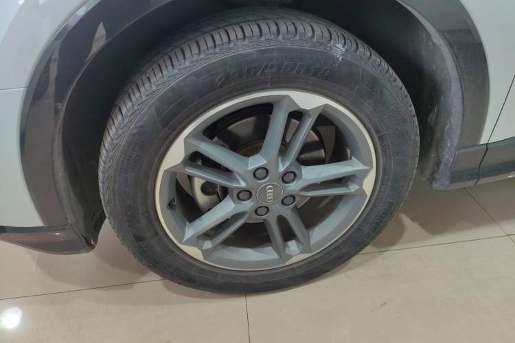 Used Audi Q3 2021 35 TFSI Advanced Style Edition Exterior 4