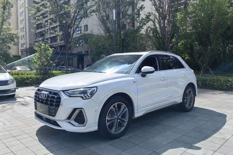 Used Audi Q3 2021 40 TFSI Fashion Dynamic Model Exterior 5