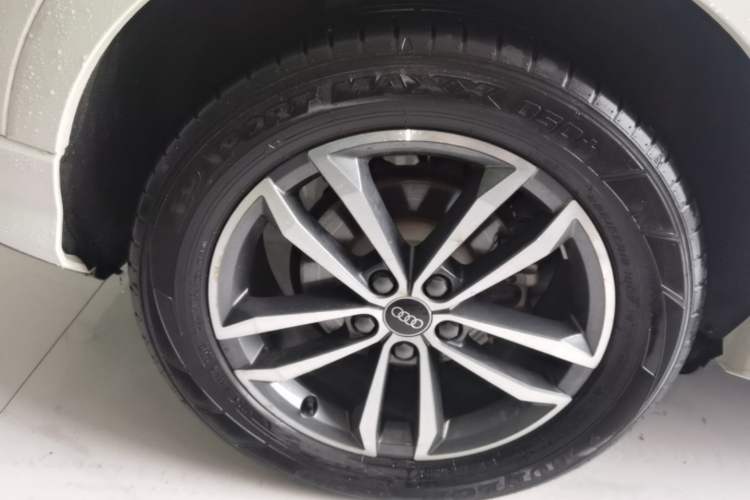 Used Audi Q3 2021 35 TFSI Progressive Dynamic Edition Exterior 5