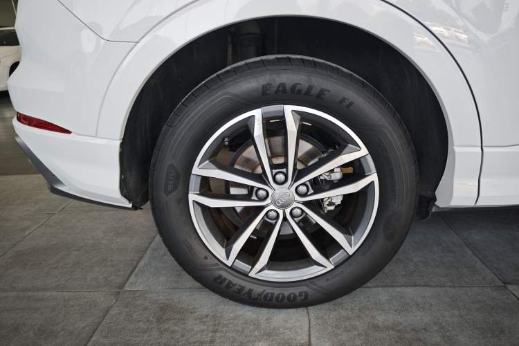 Used Audi Q3 2021 35 TFSI Progressive Dynamic Edition Exterior 5