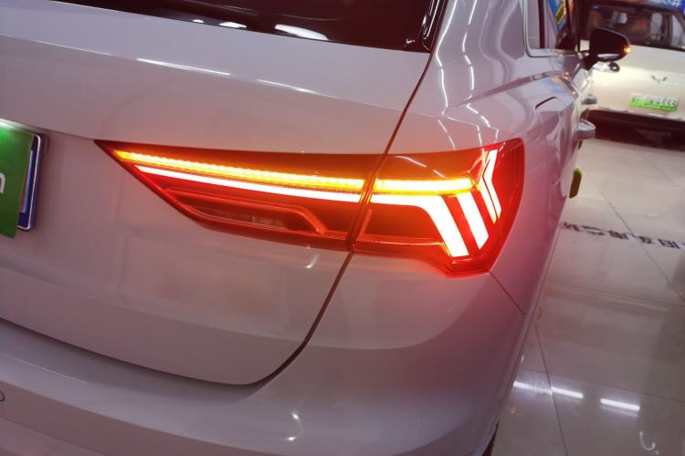 Used Audi Q3 2021 40 TFSI Fashion Dynamic Model Exterior 6