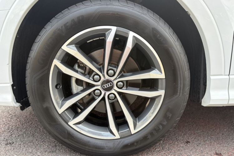 Used Audi Q3 2021 35 TFSI Progressive Dynamic Edition Exterior 7