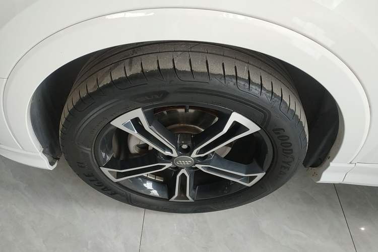 Used Audi Q3 2021 45 TFSI quattro Fashion Dynamic Model Exterior 7