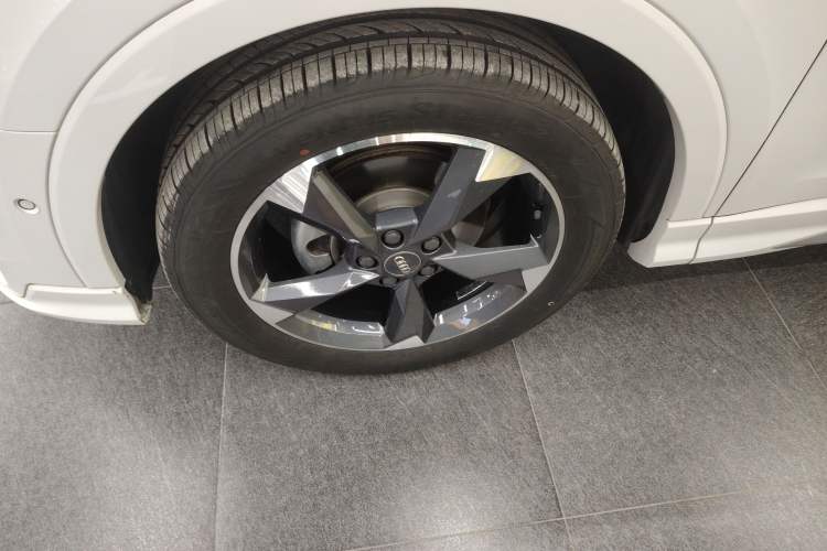 Used Audi Q3 2021 35 TFSI Fashion Dynamic Model Exterior 7