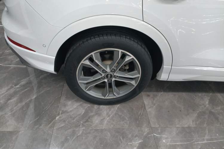Used Audi Q3 2021 40 TFSI Fashion Dynamic Model Exterior 8