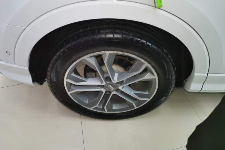 Used Audi Q3 2021 40 TFSI Fashion Dynamic Model Exterior 8