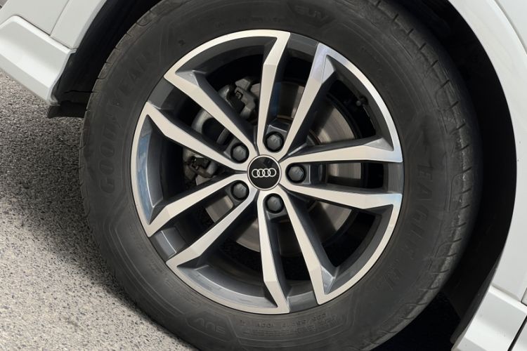 Used Audi Q3 2021 35 TFSI Progressive Dynamic Edition Exterior 9