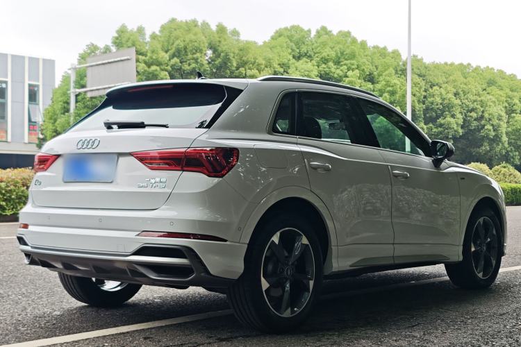Used Audi Q3 2021 35 TFSI Fashion Dynamic Model Exterior 9