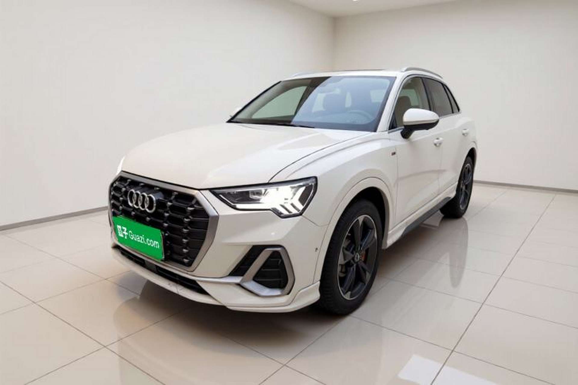 Used Audi Q3 2021 35 TFSI Fashion Dynamic Model Front Left 45 Deg