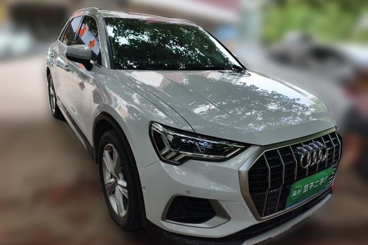 Used Audi Q3 2021 35 TFSI Fashionable and Elegant Model Front Right 45 Deg