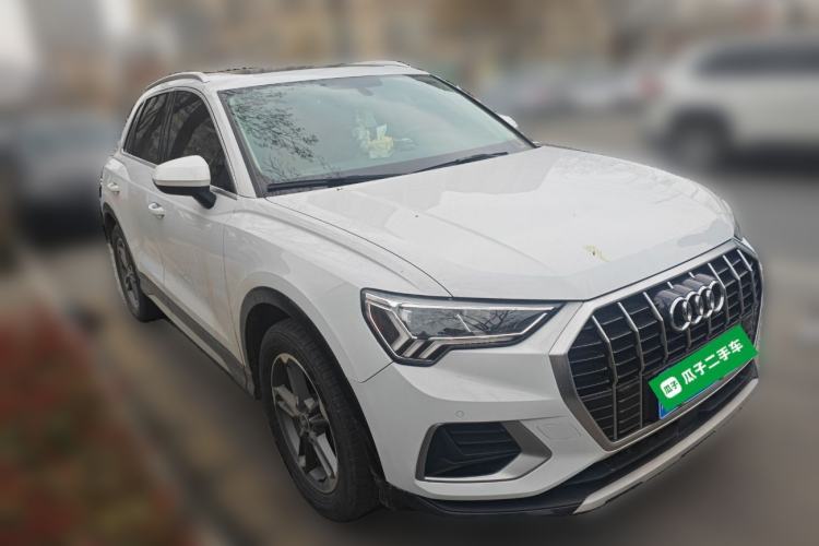 Used Audi Q3 2021 35 TFSI Advanced Style Edition Front Right 45 Deg