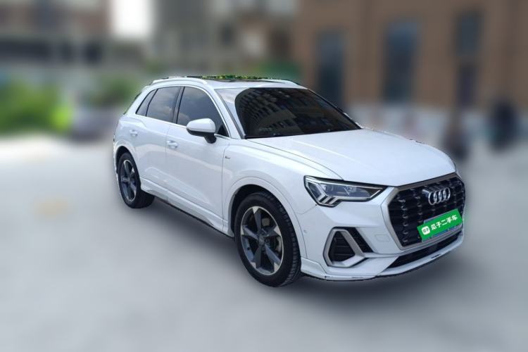 Used Audi Q3 2021 35 TFSI Fashion Dynamic Model Front Right 45 Deg