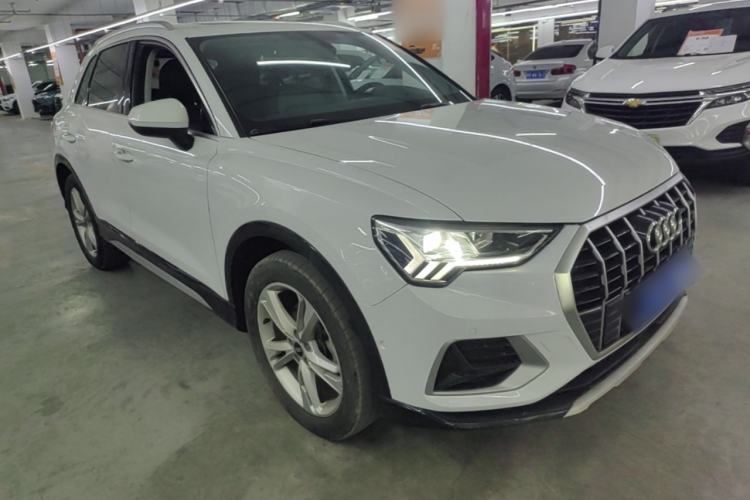 Used Audi Q3 2021 35 TFSI Fashionable and Elegant Model Front Right 45 Deg