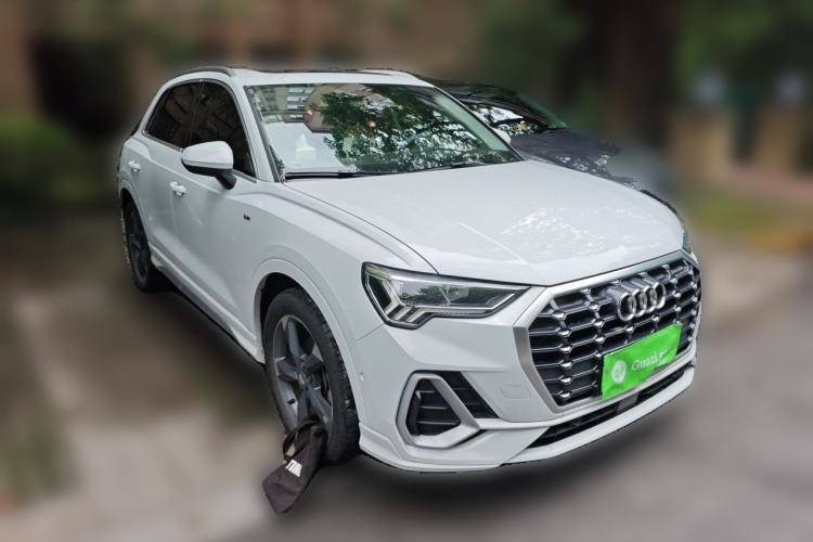 Used Audi Q3 2021 35 TFSI Fashionable and Elegant Model Front Right 45 Deg