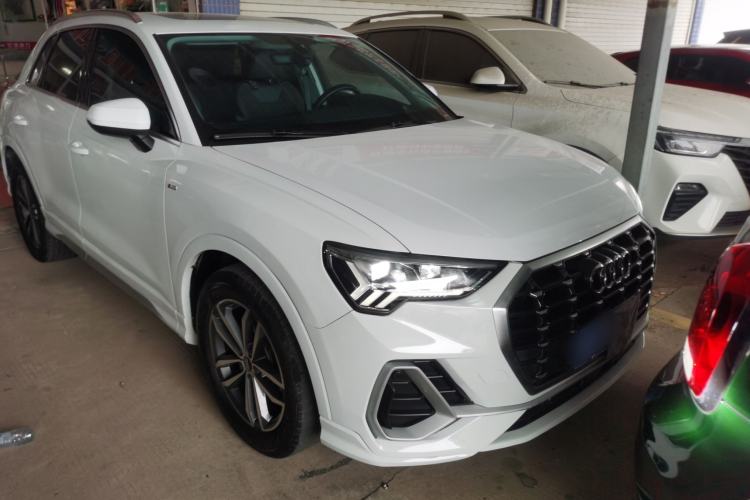 Used Audi Q3 2021 35 TFSI Progressive Dynamic Edition Front Right 45 Deg