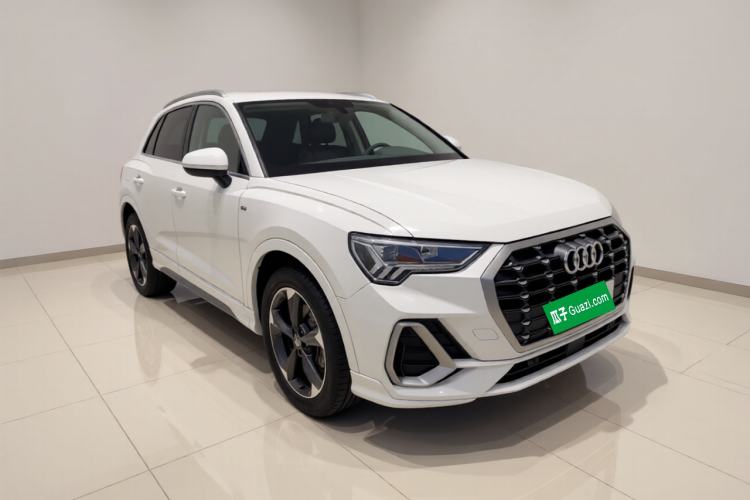 Used Audi Q3 2021 35 TFSI Progressive Dynamic Edition Front Right 45 Deg