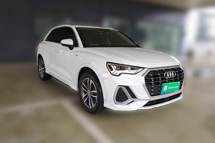 Used Audi Q3 2021 35 TFSI Progressive Dynamic Edition Front Right 45 Deg