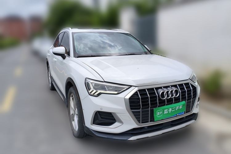 Used Audi Q3 2021 35 TFSI Fashionable and Elegant Model Front Right 45 Deg