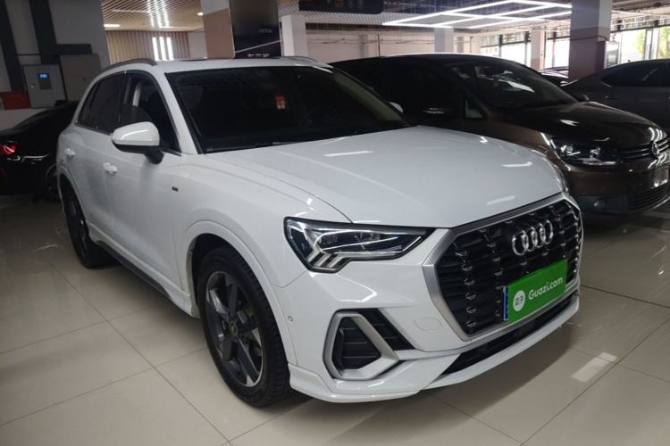 Used Audi Q3 2021 35 TFSI Fashion Dynamic Model Front Right 45 Deg
