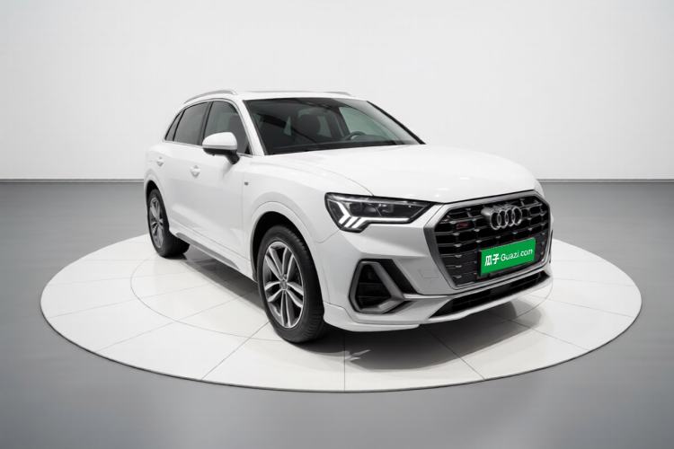 Used Audi Q3 2021 35 TFSI Progressive Dynamic Edition Front Right 45 Deg