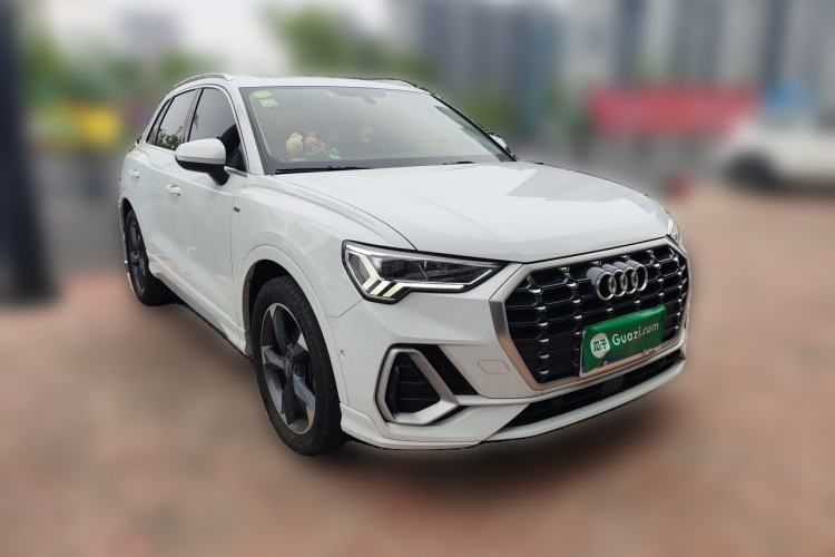 Used Audi Q3 2021 35 TFSI Fashion Dynamic Model Front Right 45 Deg