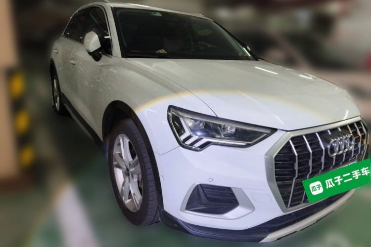 Used Audi Q3 2021 35 TFSI Fashionable and Elegant Model Front Right 45 Deg