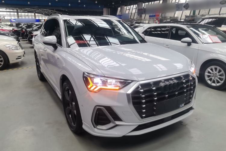 Used Audi Q3 2021 35 TFSI Fashion Dynamic Model Front Right 45 Deg