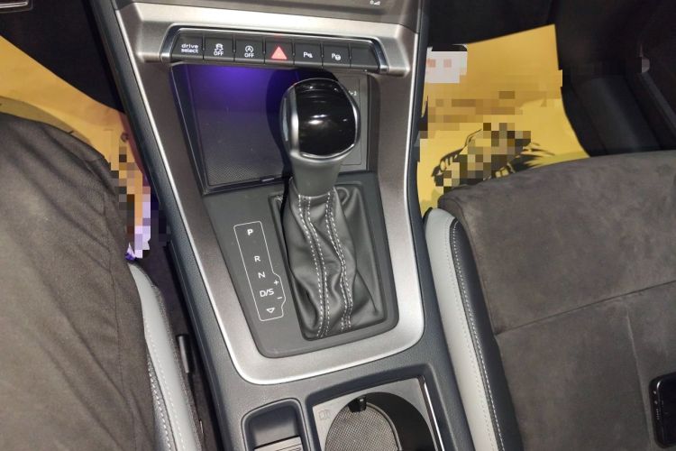 Used Audi Q3 2021 40 TFSI Fashion Dynamic Model Gear Lever