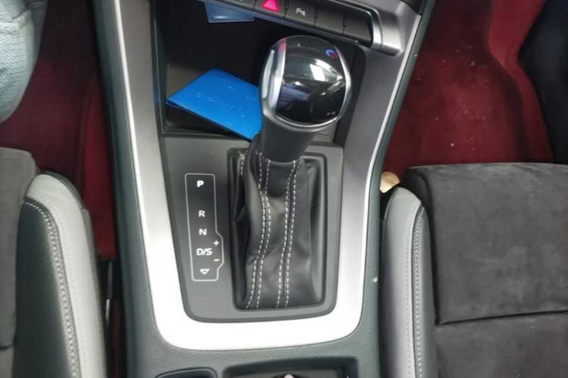 Used Audi Q3 2021 35 TFSI Progressive Dynamic Edition Gear Lever