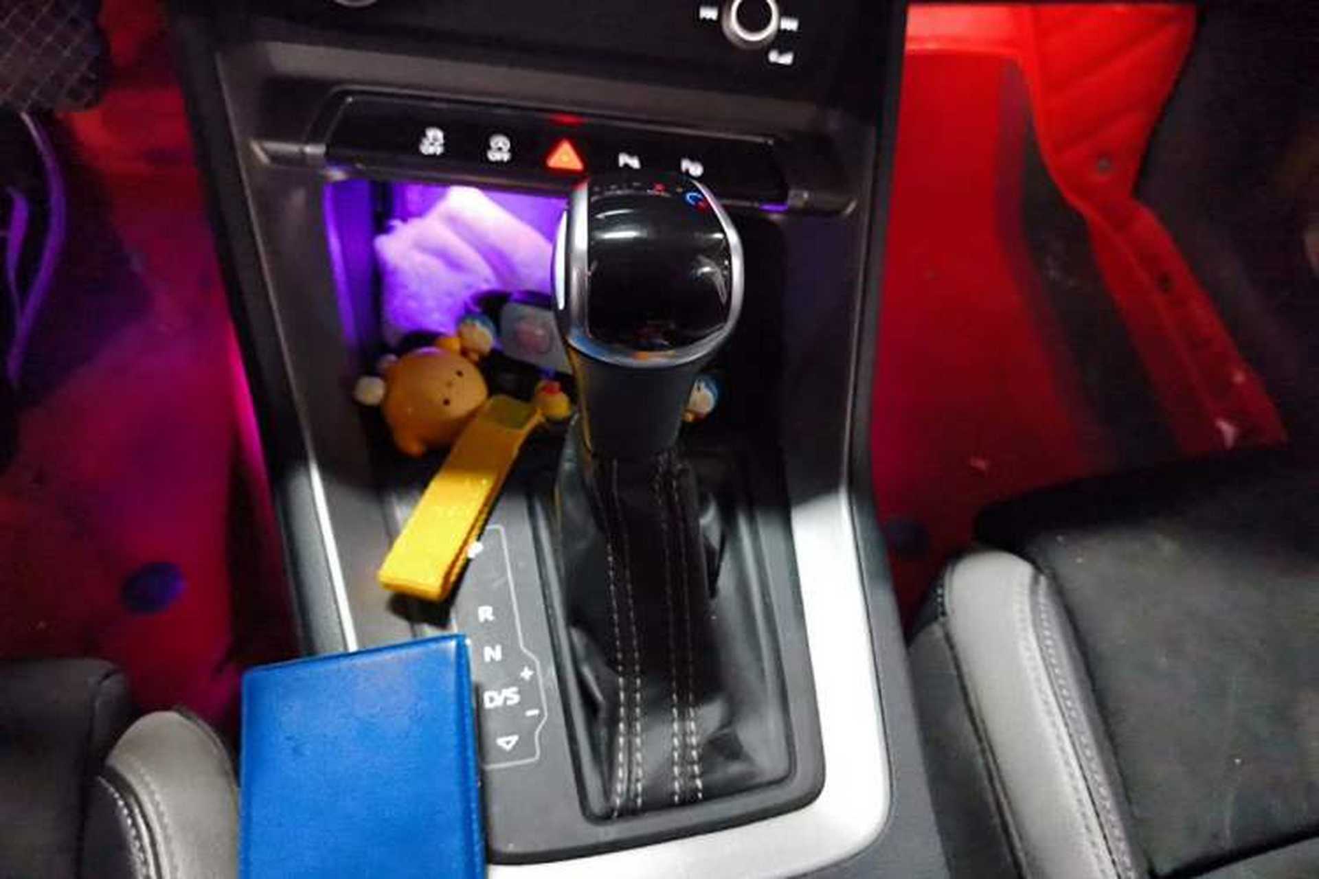 Used Audi Q3 2021 35 TFSI Fashion Dynamic Model Gear Lever