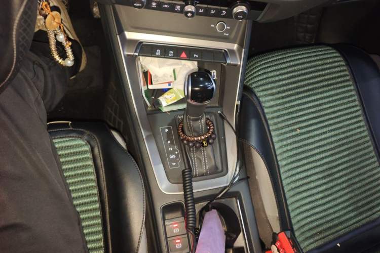 Used Audi Q3 2021 35 TFSI Progressive Dynamic Edition Gear Lever