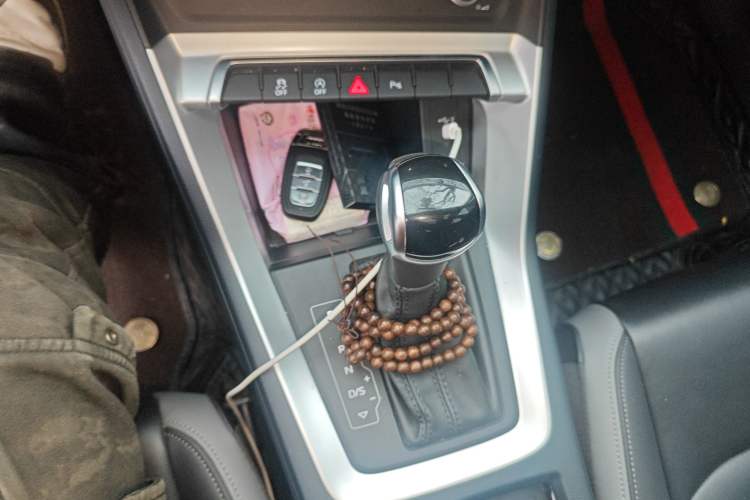 Used Audi Q3 2021 35 TFSI Advanced Style Edition Gear Lever