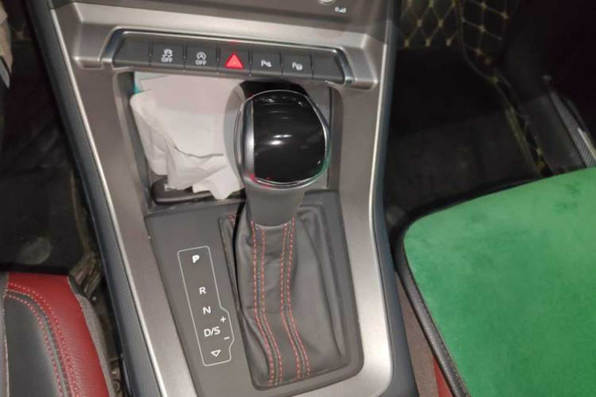 Used Audi Q3 2021 35 TFSI Fashionable and Elegant Model Gear Lever