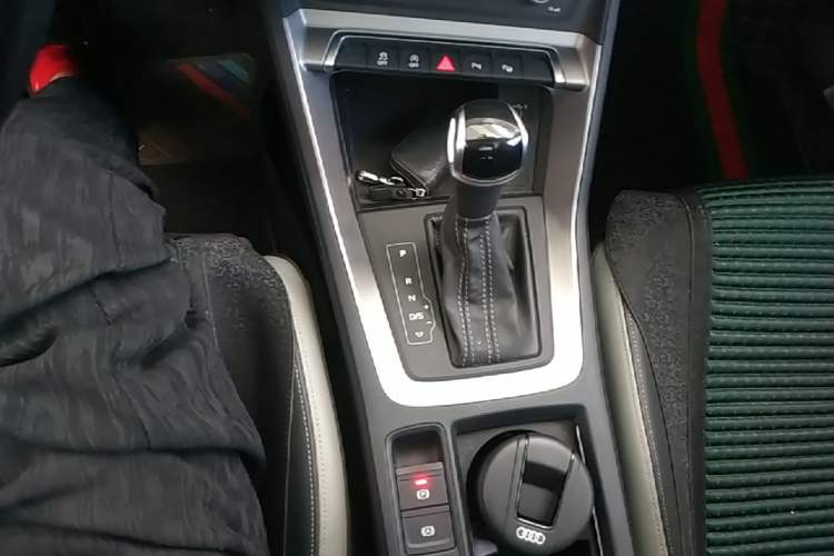 Used Audi Q3 2021 35 TFSI Fashion Dynamic Model Gear Lever