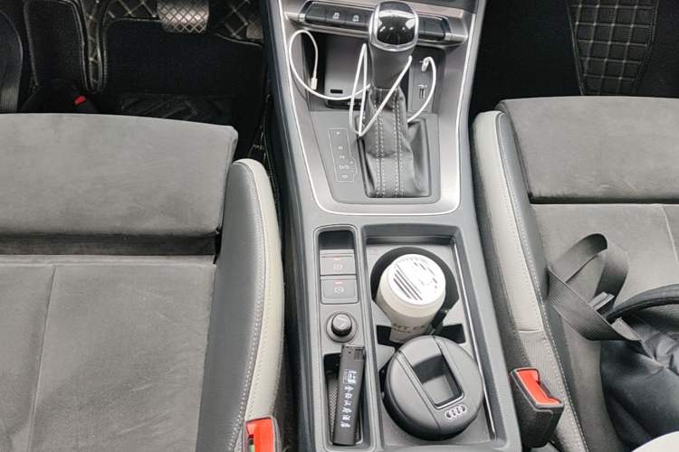 Used Audi Q3 2021 35 TFSI Fashion Dynamic Model Gear Lever