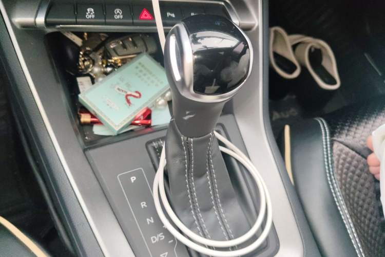 Used Audi Q3 2021 35 TFSI Fashion Dynamic Model Gear Lever