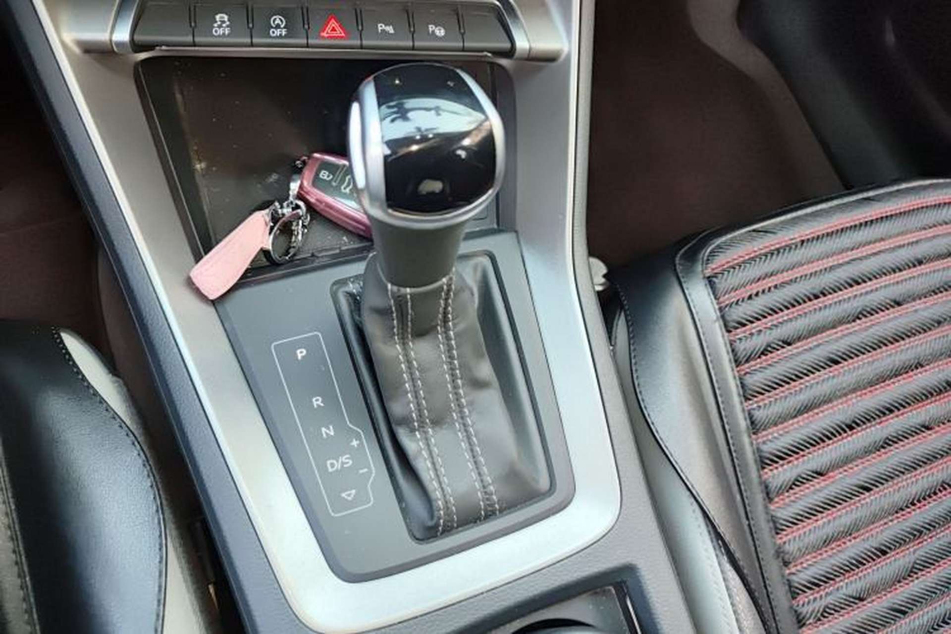 Used Audi Q3 2021 35 TFSI Fashion Dynamic Model Gear Lever
