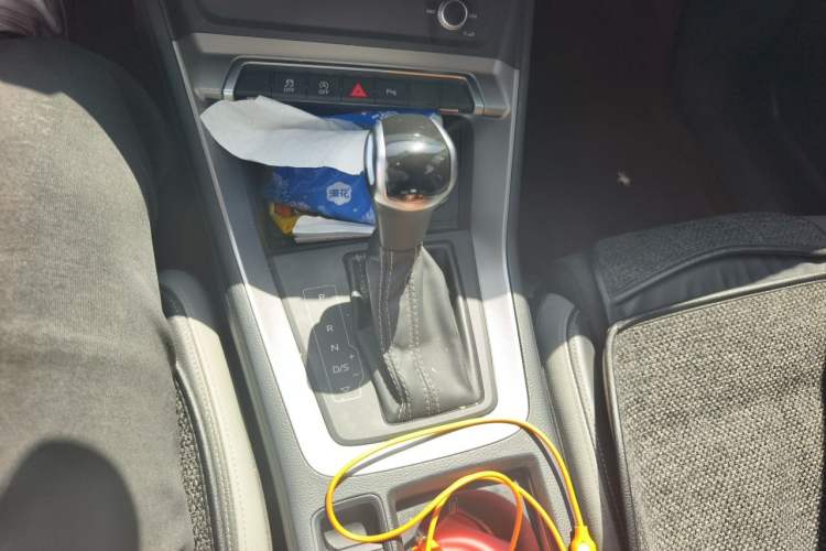 Used Audi Q3 2021 35 TFSI Progressive Dynamic Edition Gear Lever
