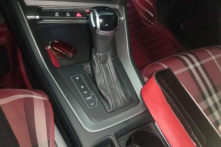 Used Audi Q3 2021 35 TFSI Fashion Dynamic Model Gear Lever