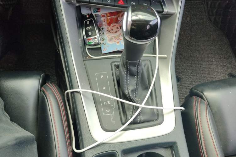 Used Audi Q3 2021 40 TFSI Fashion Dynamic Model Gear Lever