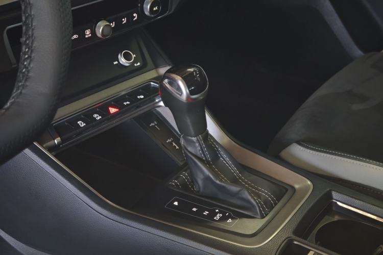 Used Audi Q3 2021 35 TFSI Fashion Dynamic Model Gear Lever