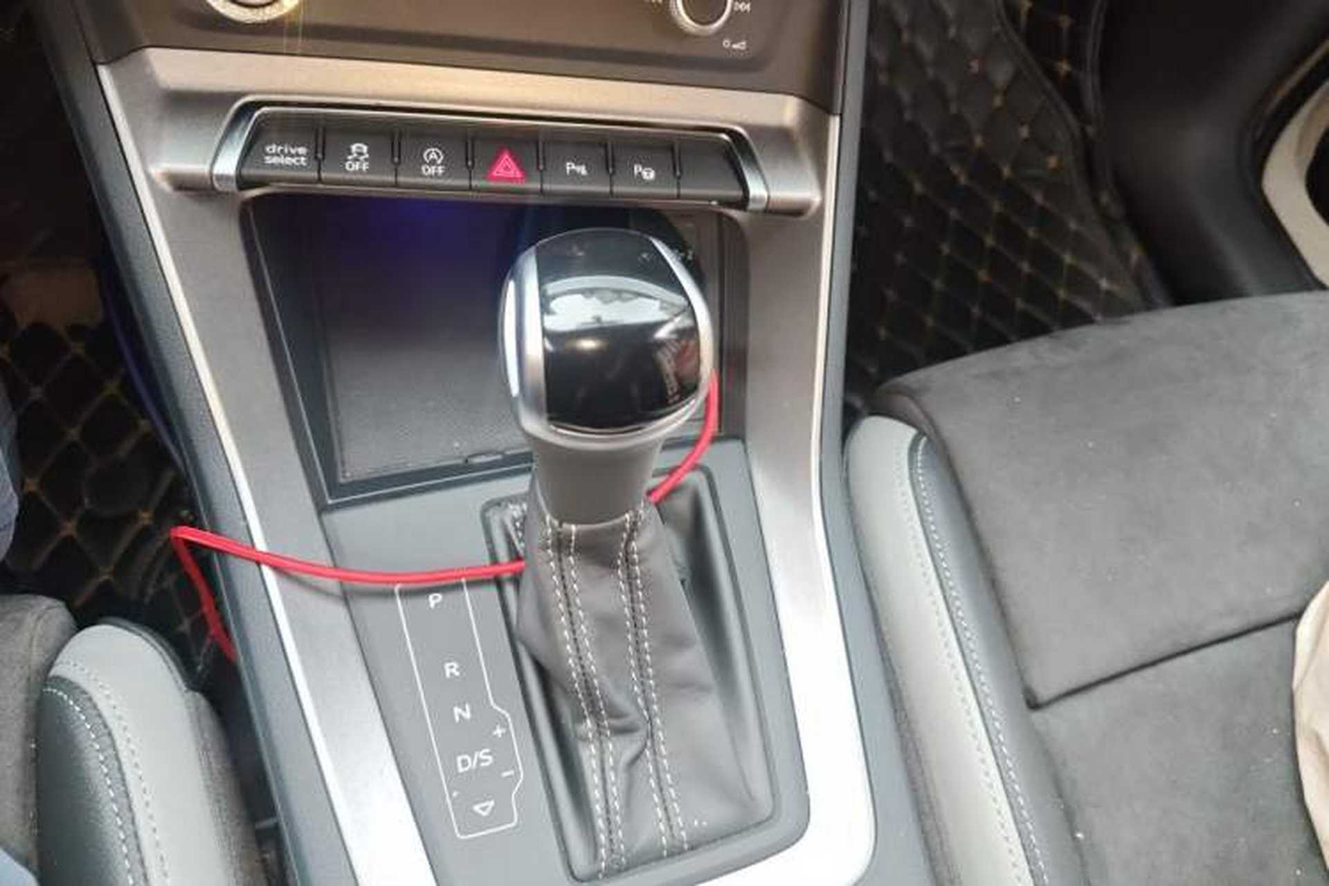 Used Audi Q3 2021 40 TFSI Fashion Dynamic Model Gear Lever