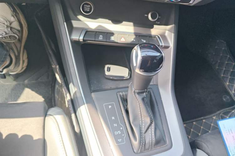 Used Audi Q3 2021 35 TFSI Fashion Dynamic Model Gear Lever