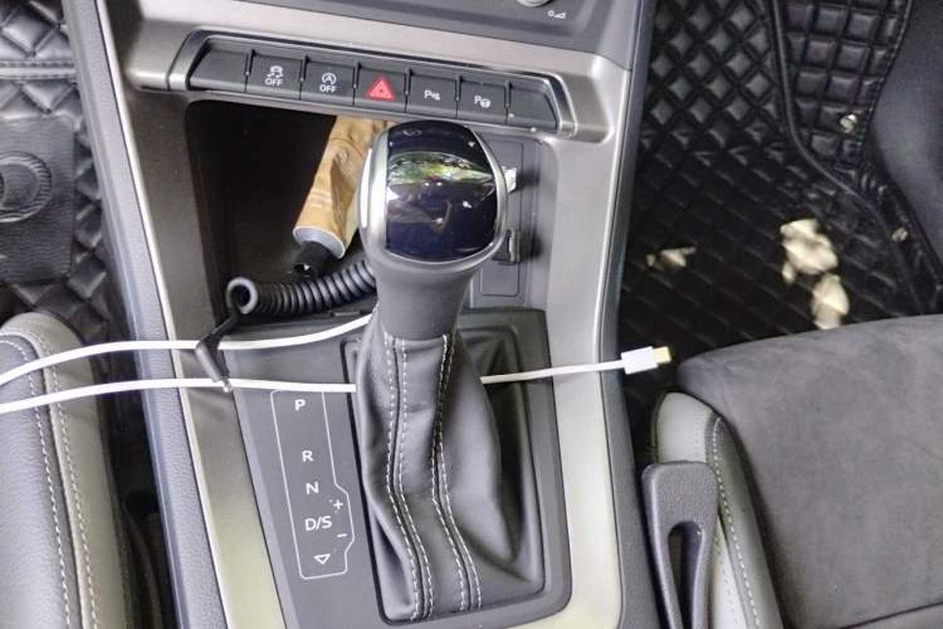 Used Audi Q3 2021 35 TFSI Fashion Dynamic Model Gear Lever