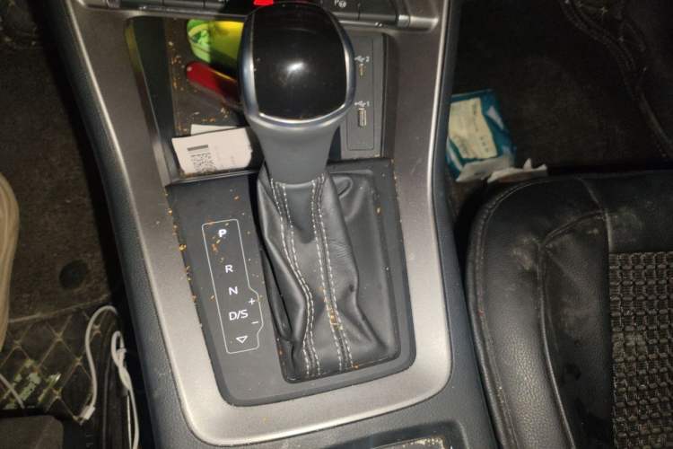 Used Audi Q3 2021 35 TFSI Fashion Dynamic Model Gear Lever
